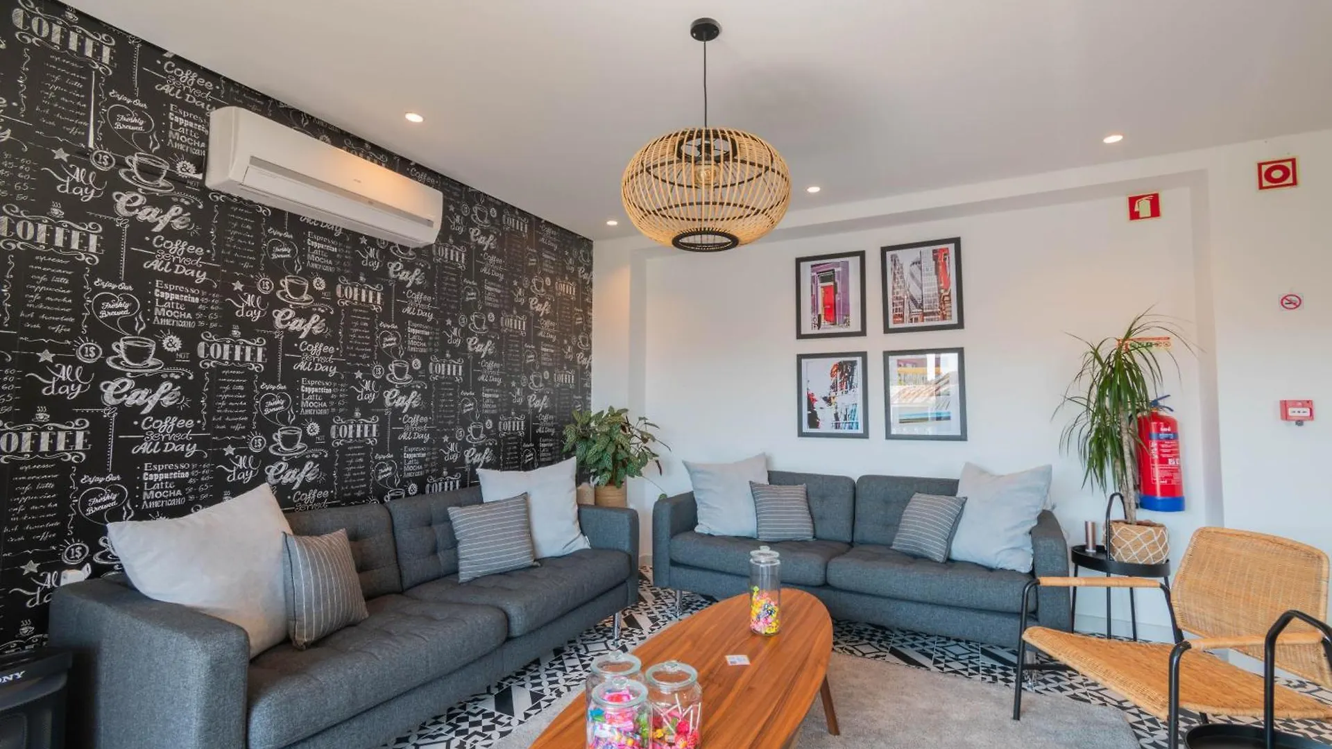 7Min To Uni Se-Velha - Ac - Work Desk - 300Mbs Wifi - Suite 6 Coimbra Portugal