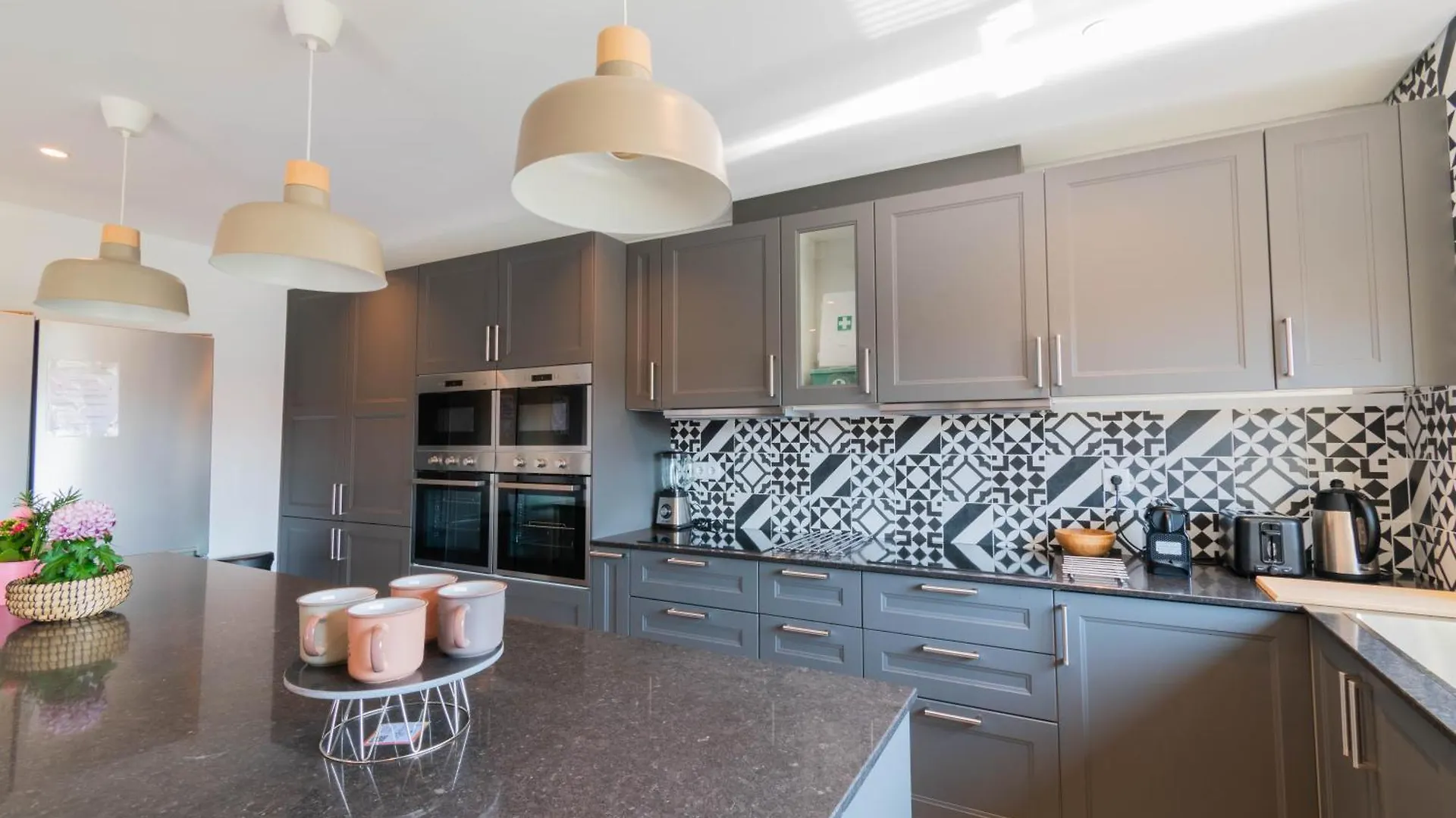7Min To Uni Se-Velha - Ac - Work Desk - 300Mbs Wifi - Suite 6 Coimbra Portugal